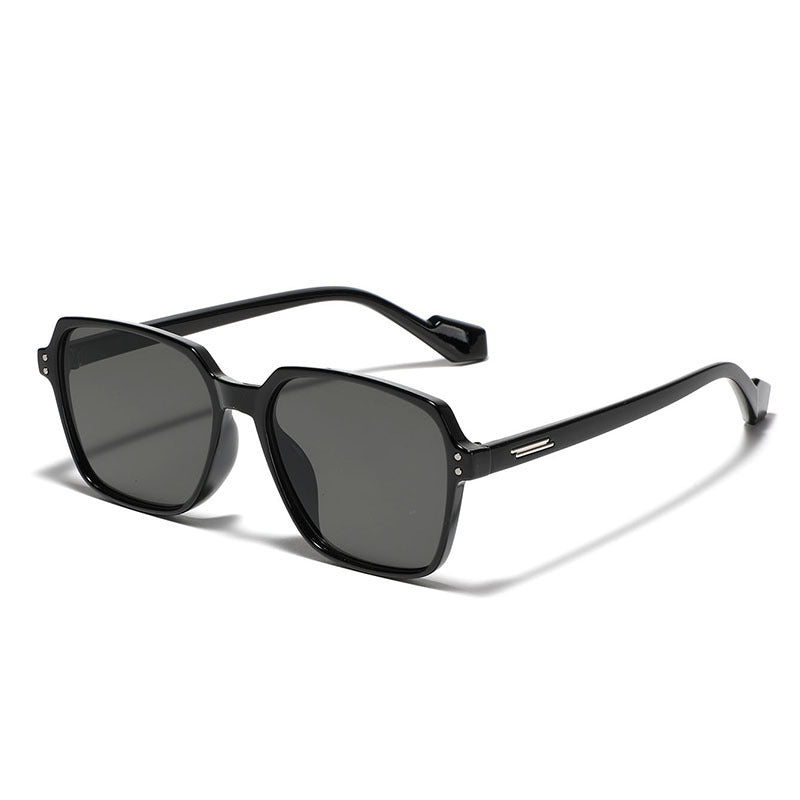 Women's square sunglasses with stylish plastic frame and polarized lenses Stornfield