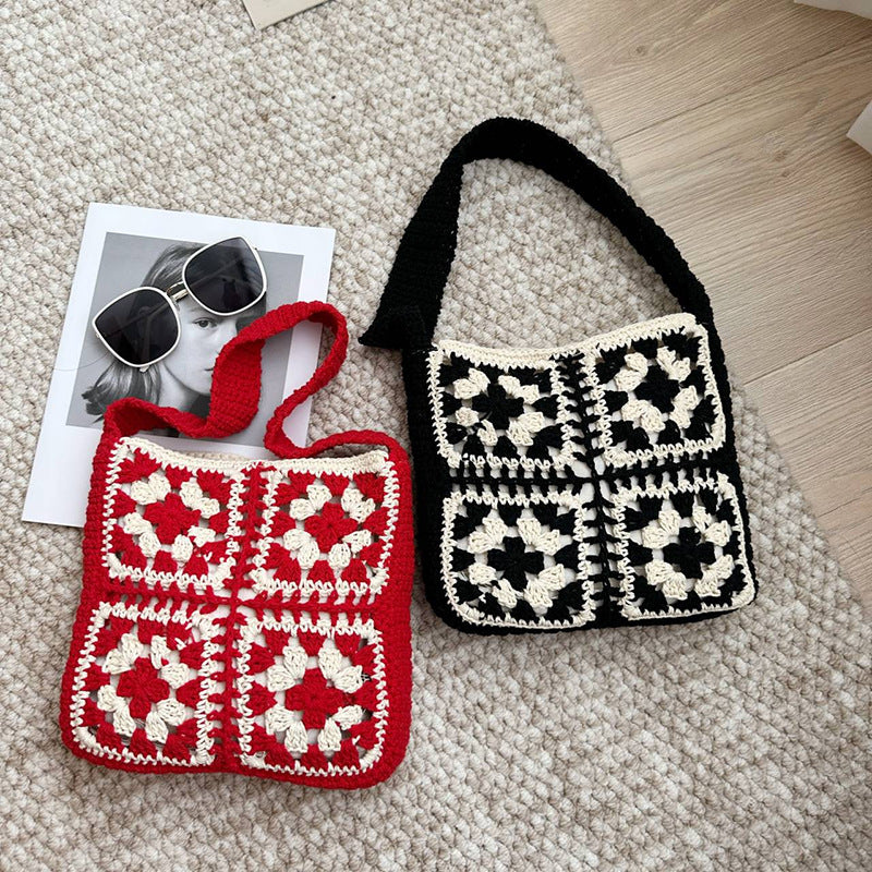 Crocheted shoulder bag with folkloric design Stornfield