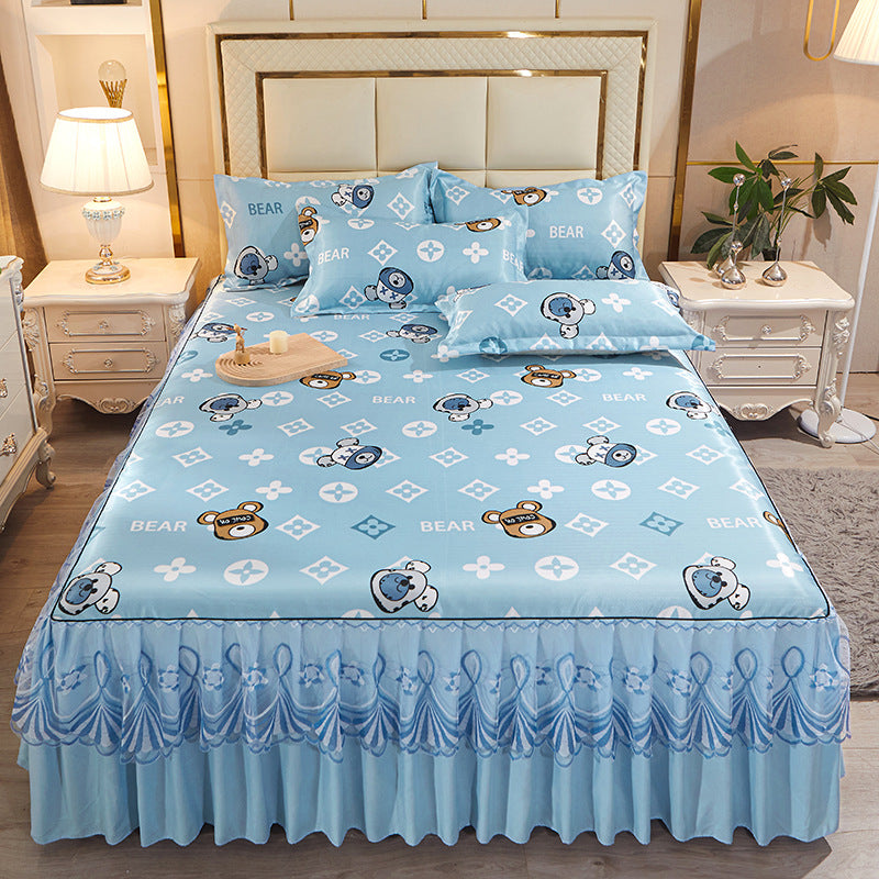 Ladies daybed cover with playful bear motif Stornfield