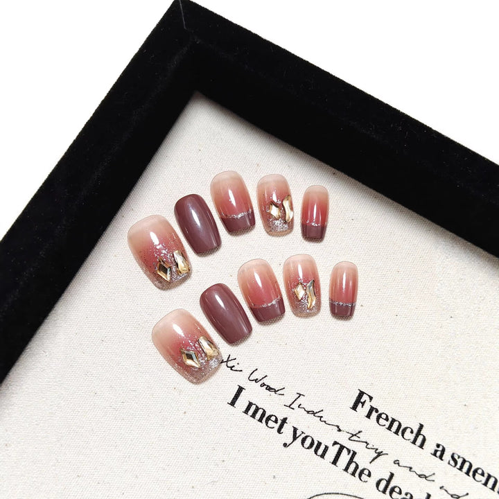 Artificial Nails in Elegant Glitter Design Stornfield