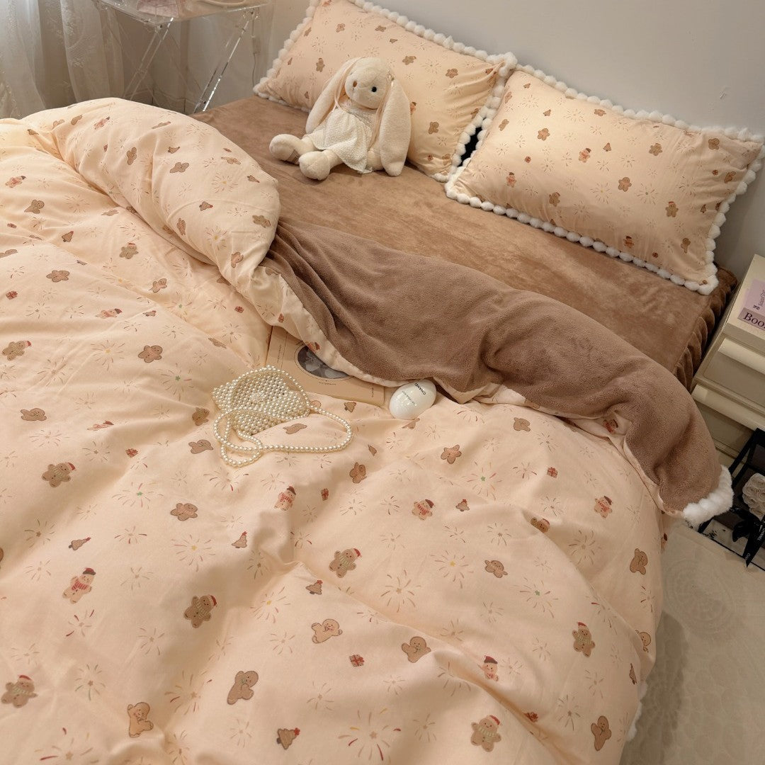Reversible Sherpa-Back Duvet Cover Set with Gingerbread Print and Pom-Pom Trim
