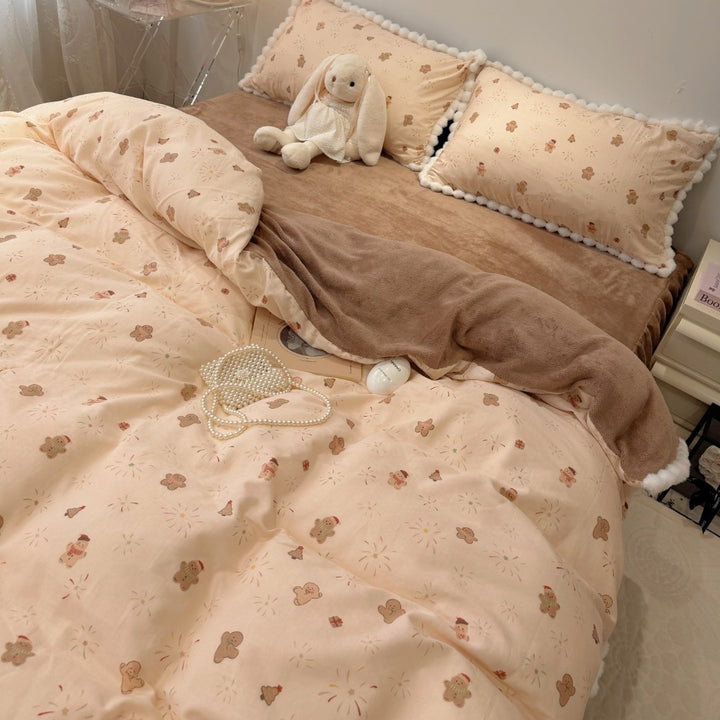 Reversible Sherpa-Back Duvet Cover Set with Gingerbread Print and Pom-Pom Trim