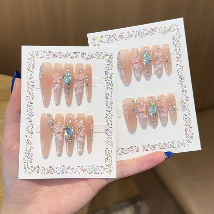 Artificial artificial nails with floral decorations and glitter details Stornfield
