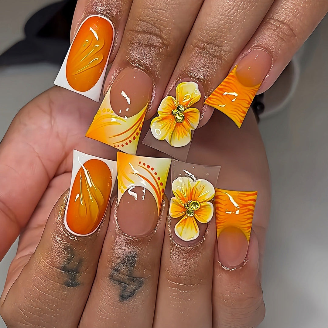 Decorative Floral Press-On Nail Set Stornfield