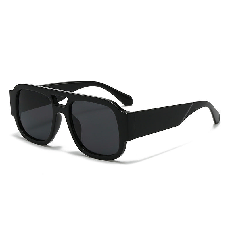 Unisex Bold Frame Retro Sunglasses Stornfield