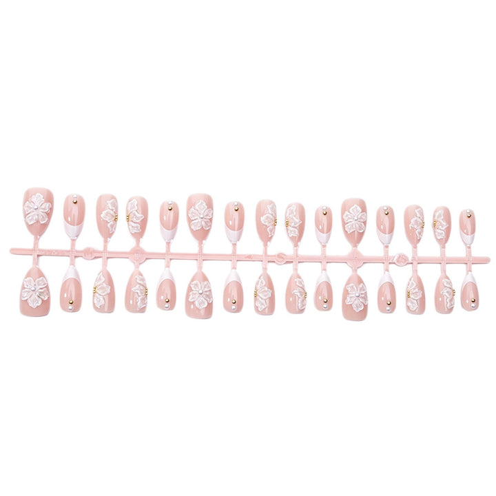 Handmade Floral Design Press-On Nail Set Stornfield