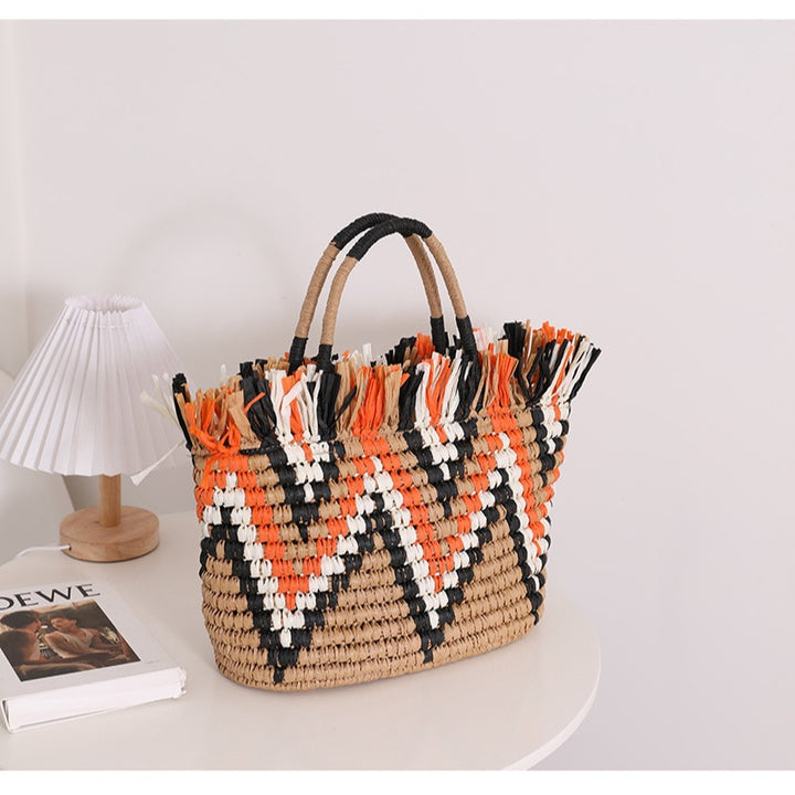 Stylish straw bag with eye-catching pattern Stornfield