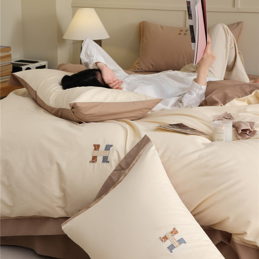 Embroidered Cotton-Sateen Reversible Duvet Cover Set with Pillow Shams