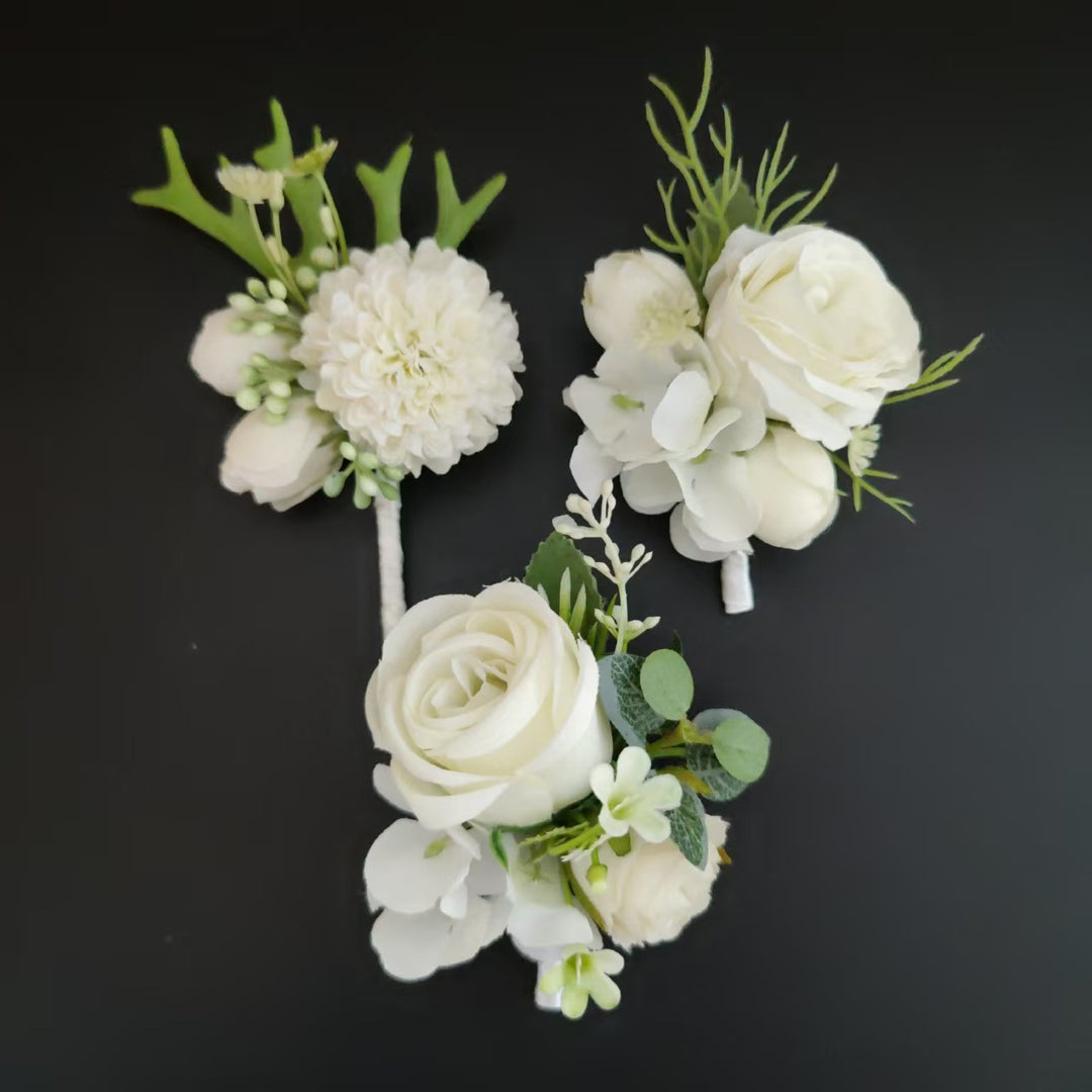 Elegant Floral Accessory