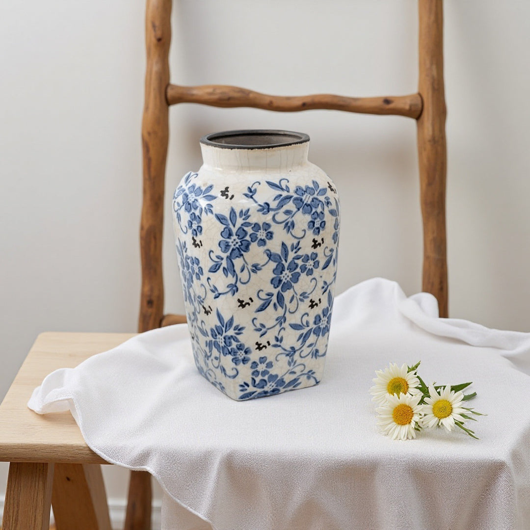 Decorative Country House Vase Stornfield