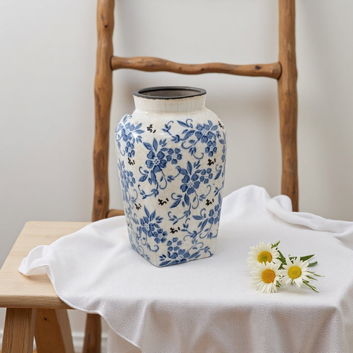 Decorative Country House Vase Stornfield