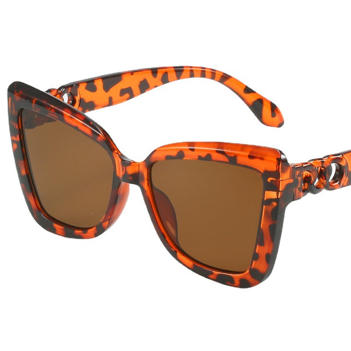 Ladies modern cat-eye sunglasses with clear frame and UV protection Stornfield