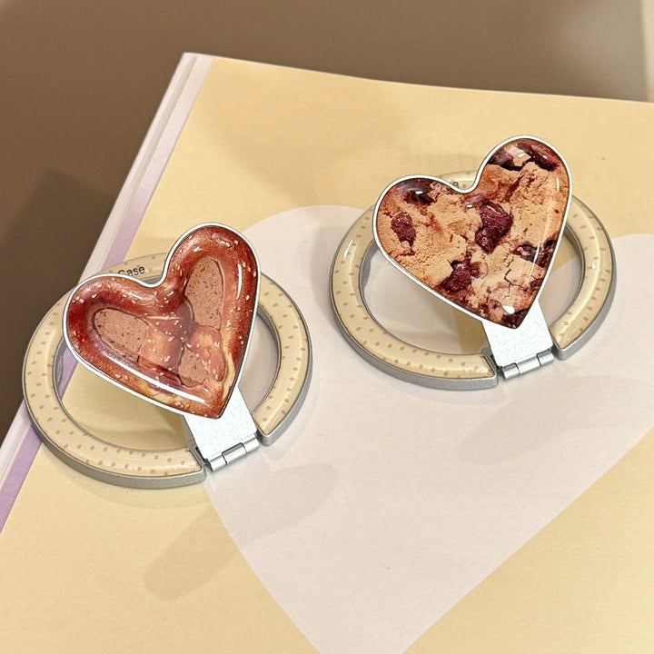 Heart-shaped smartphone holder with cookie design Stornfield