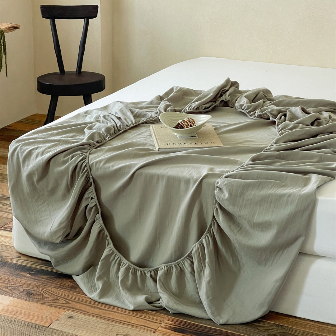Deep-Pocket Elasticized Ruffled Fitted Sheet with Gathered Skirt