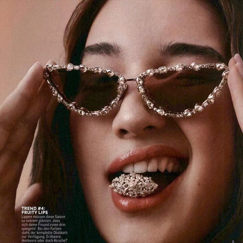 Ladies Glamorous Cat-Eye Sunglasses with Sparkling Rhinestone Details Stornfield