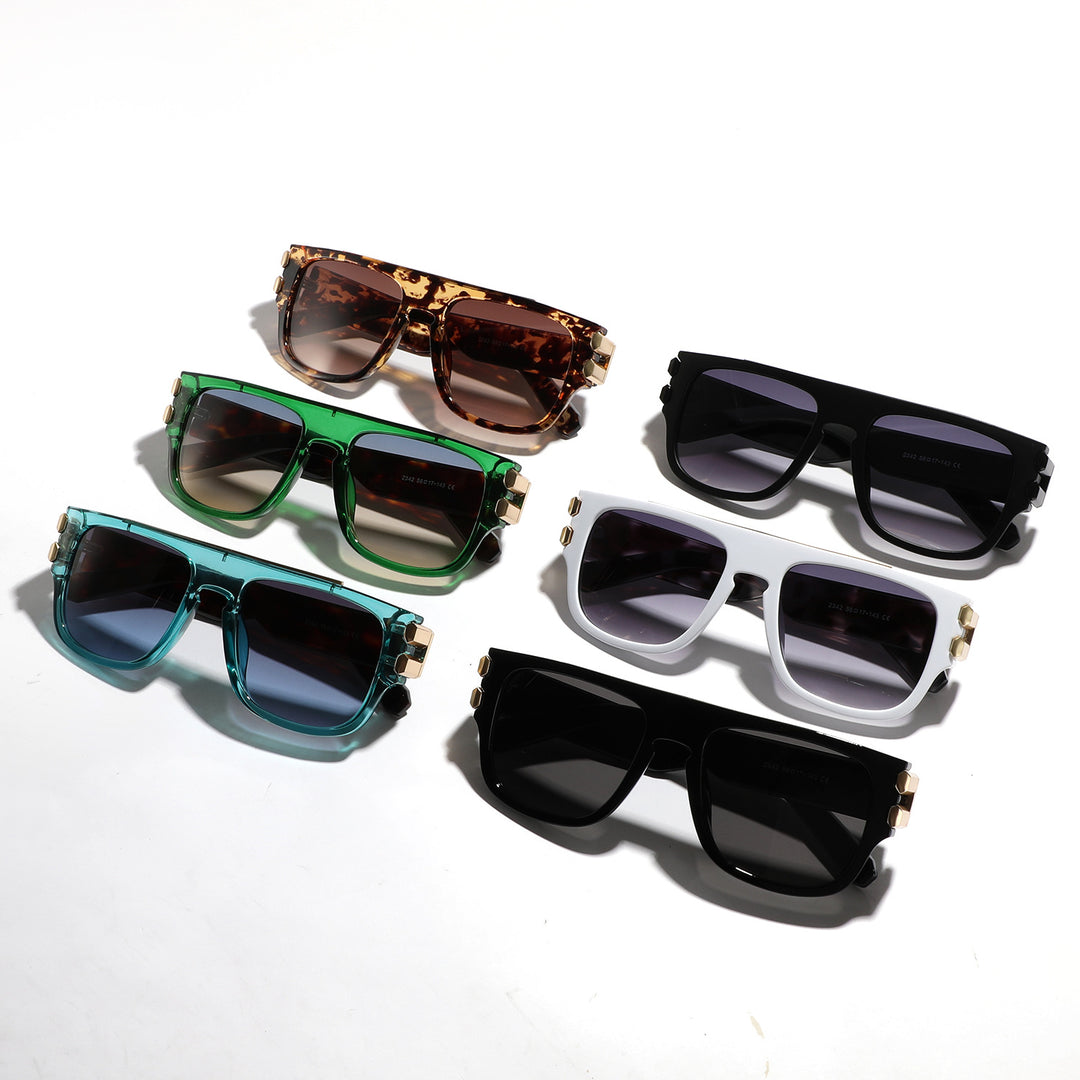Ladies trendy oversized sunglasses with striking design Stornfield