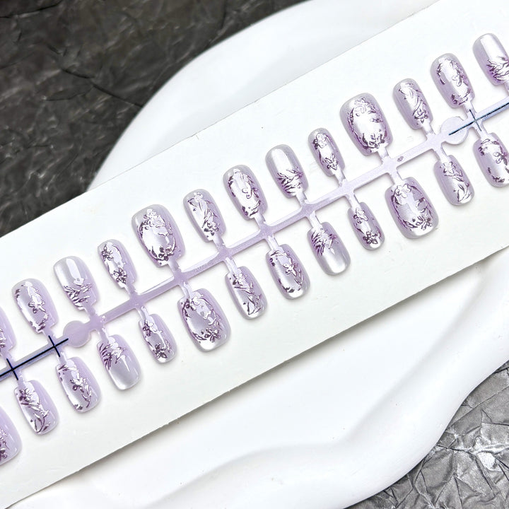 Floral-Themed Press-On Nail Set