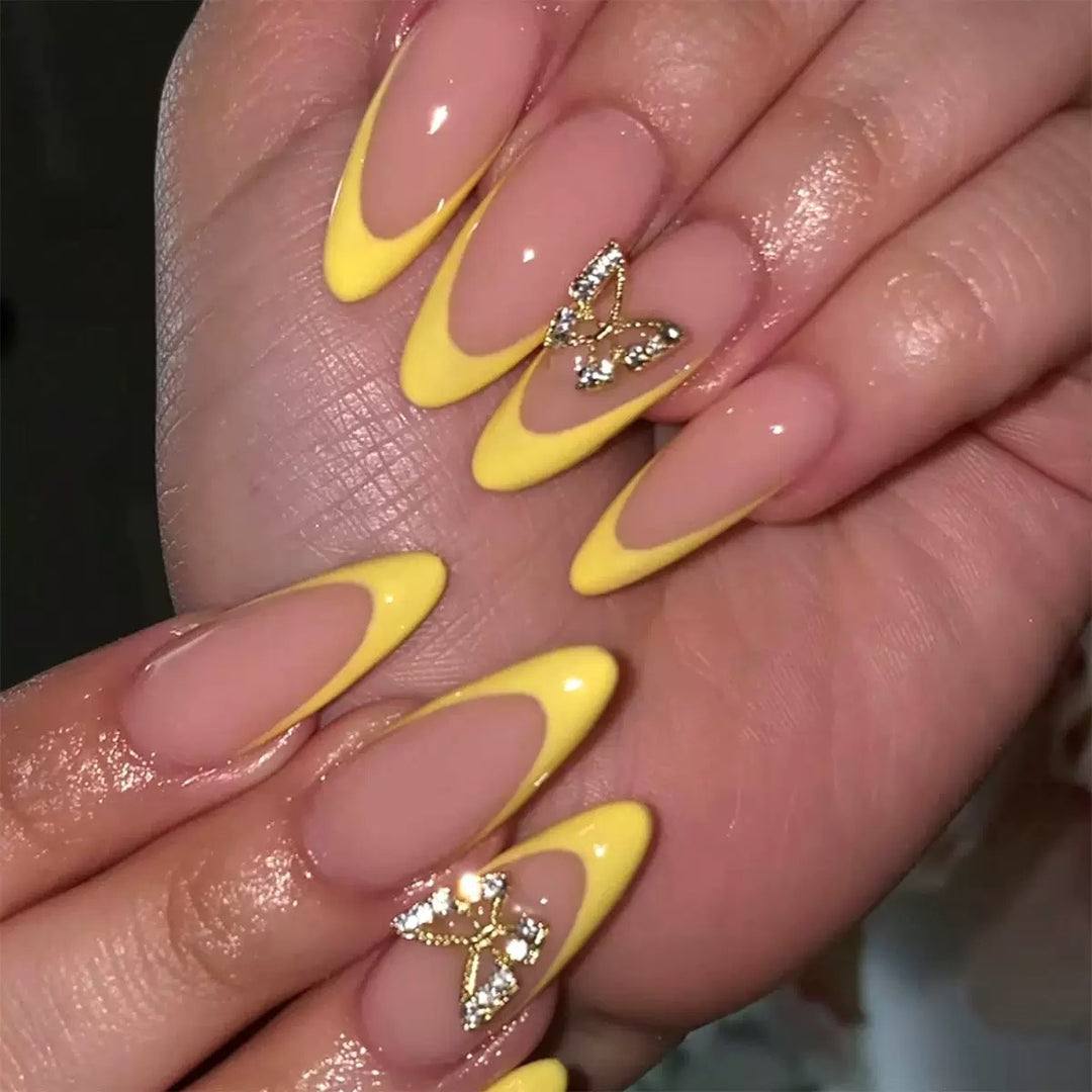 Nail set with luxurious 3D butterfly and glitter embellishments Stornfield