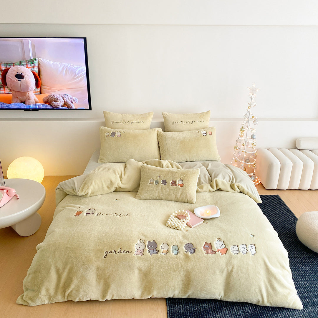 Sherpa-Texture Embroidered Duvet Cover Set with Whimsical Animal Lineup