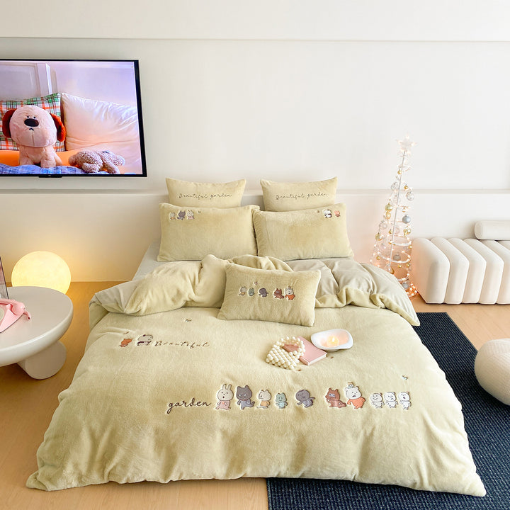 Sherpa-Texture Embroidered Duvet Cover Set with Whimsical Animal Lineup
