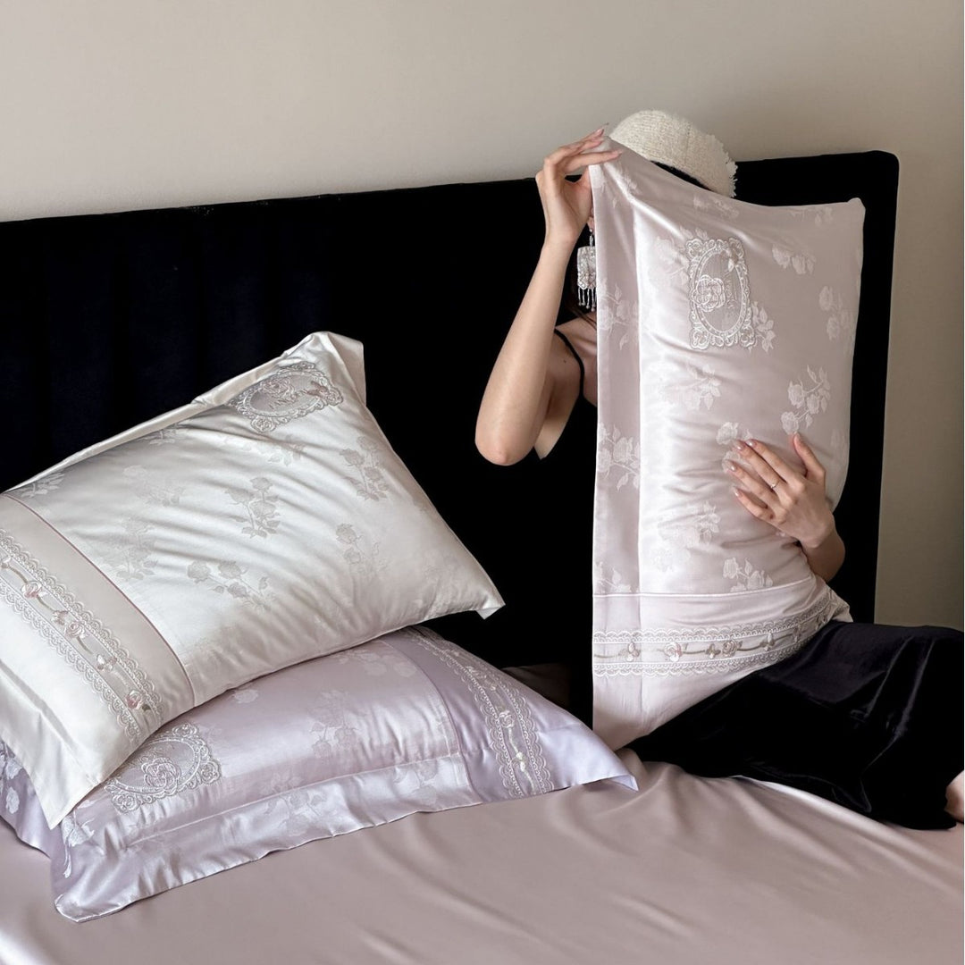 Luxury Satin Jacquard Duvet Cover and Pillowcase Set with Embroidered Border