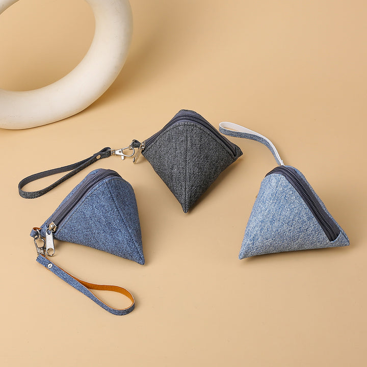 Triangle-Shaped Zippered Coin Pouch