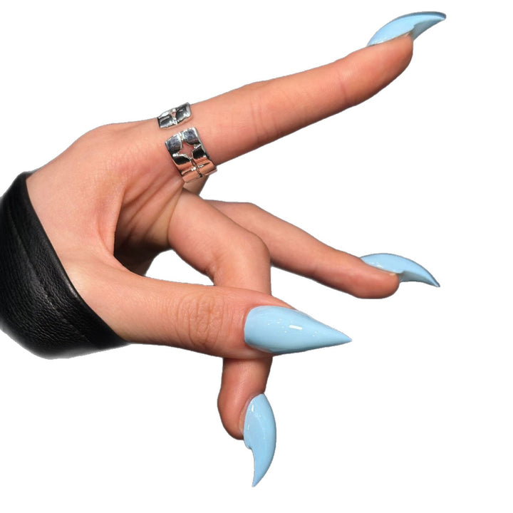 Elegant Stiletto Press-On Nail Set with Glossy Finish