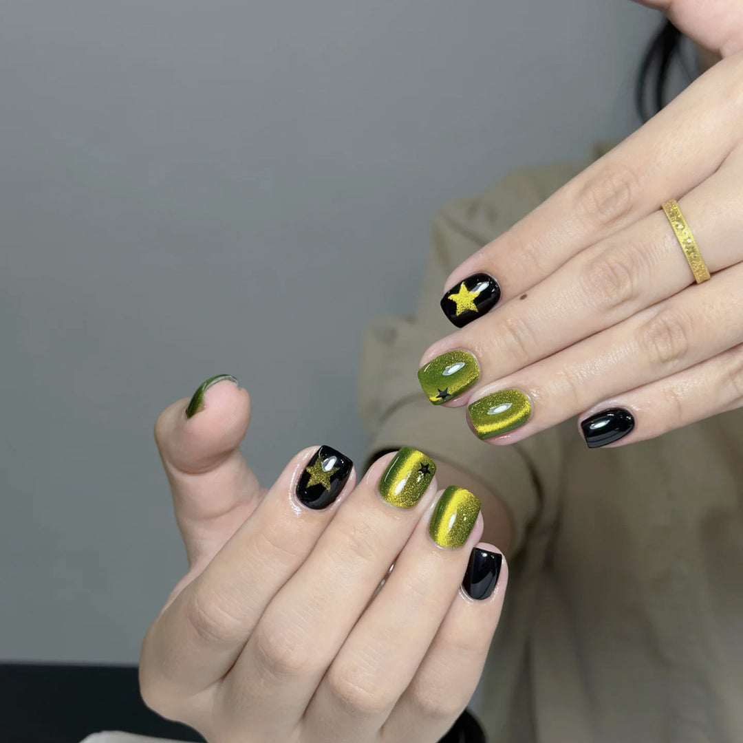 Decorative Star-Patterned Press-On Nails Stornfield
