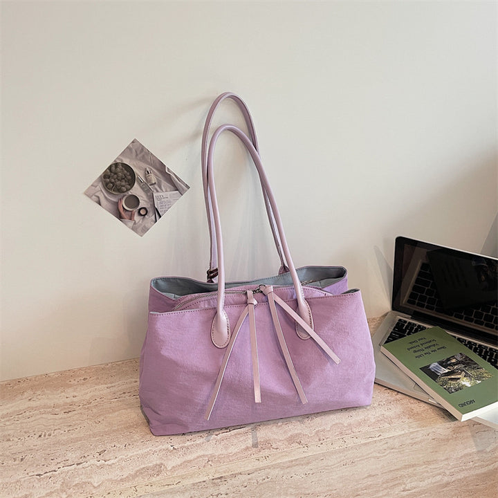 Elegant Tote Bag with Zipper and Practical Interior Pockets Stornfield