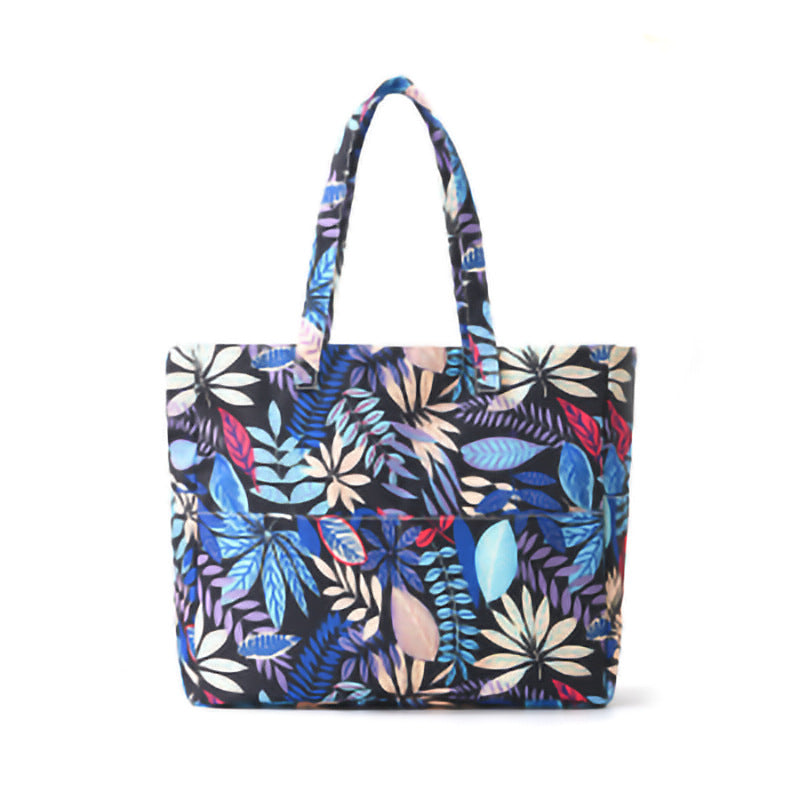 Spacious and Stylish Shopping Bag with Striped Pattern Stornfield