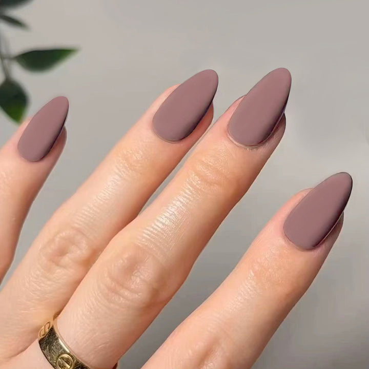 Artful stiletto nails in matte design Stornfield