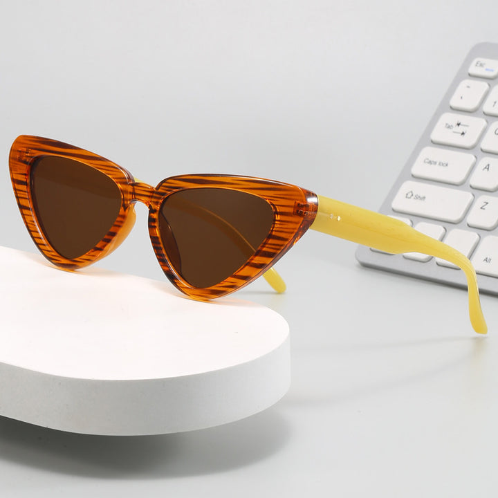 Ladies stylish Cat-Eye sunglasses with striking design Stornfield