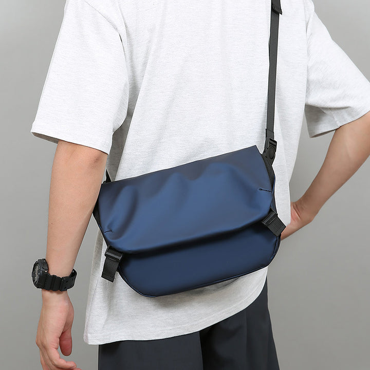 Water-Resistant Messenger Bag Stornfield
