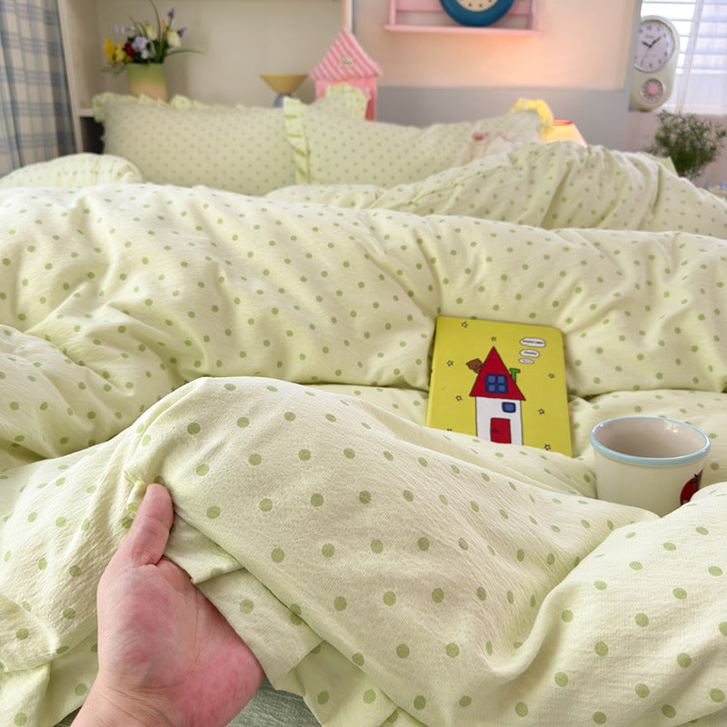 Charming Polka Dot Bedding Set