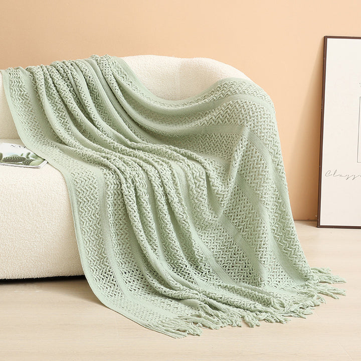 Women knitted throw blanket with fringes Stornfield