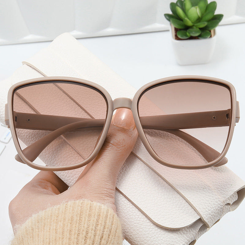 Women’s elegant oversized sunglasses in modern design Stornfield