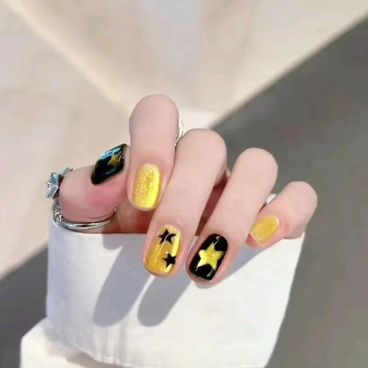 Festive Character-Inspired Nail Art Set Stornfield
