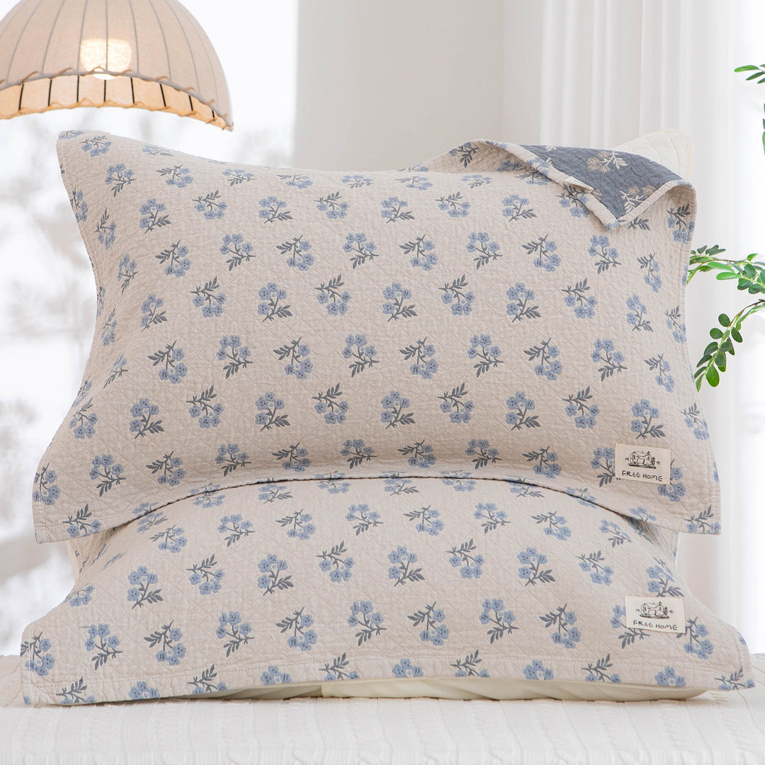 Women's pillowcase with modern checkered pattern Stornfield