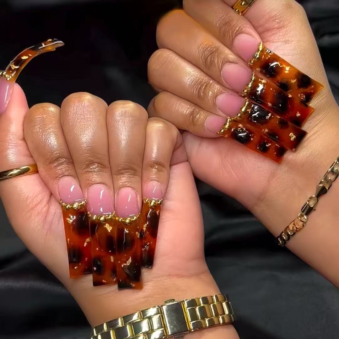 Elegant Long Press-on Nails Stornfield