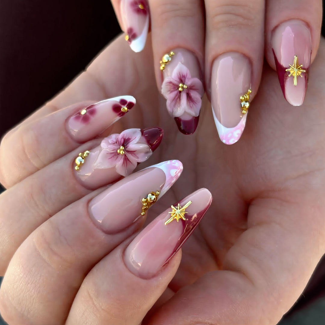 Artistic Floral and Gold Accent Press-On Nails Stornfield