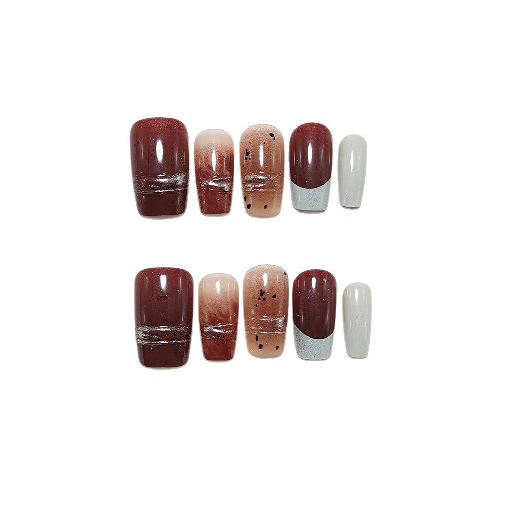 Trendy artificial nails with elegant metallic and gradient effects Stornfield