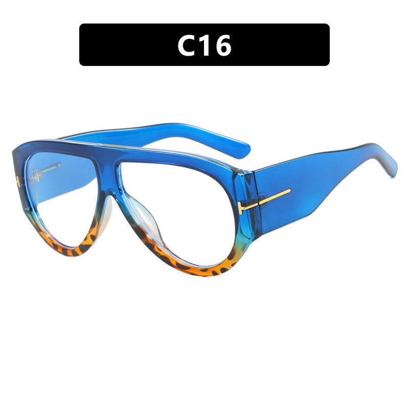 Women Designer Sunglasses in Elegant Retro Design with Wide Frame Stornfield