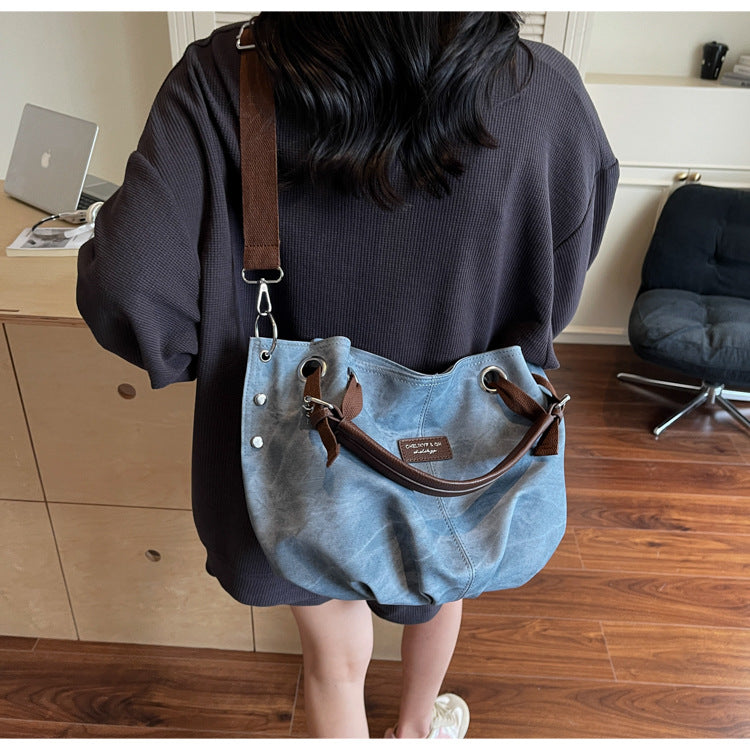Everyday handbag with innovative carrying system Stornfield