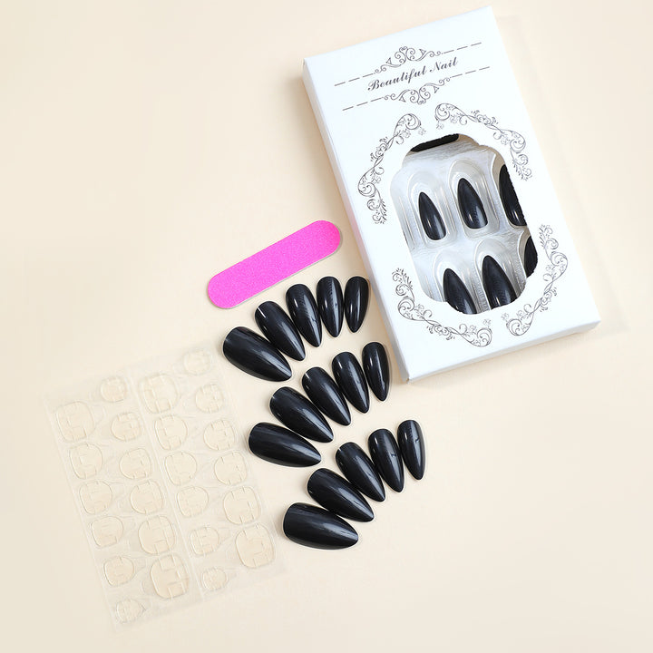 Artificial nail set with stylish, pointed design Stornfield