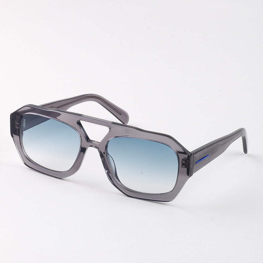Women's trendy sunglasses in modern frame design Stornfield