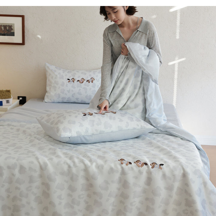 Embroidered Animal-Motif Reversible Cotton Duvet Cover Set with Breathable Sateen Finish