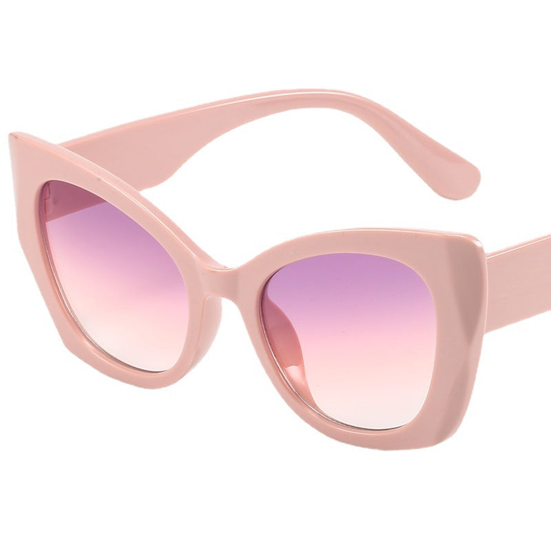 Ladies Fashion Cat-Eye Sunglasses with Elegant Design Stornfield