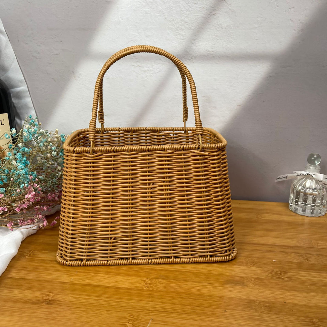 Women's stylish rattan container with pearl handle Stornfield