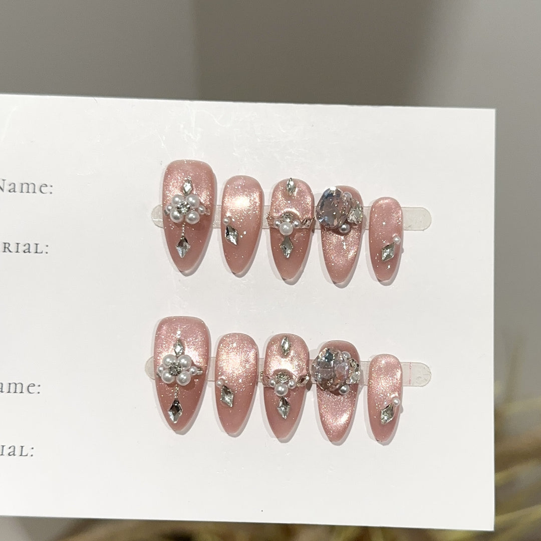Glamorous Press-On Nail Art Set with Pearl and Stone Accents