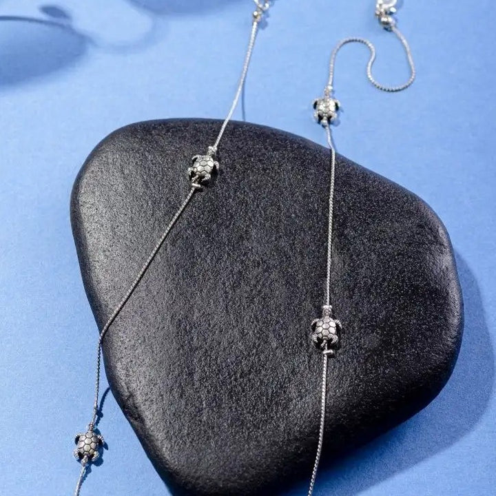 Adjustable Eyewear Retainer Stornfield